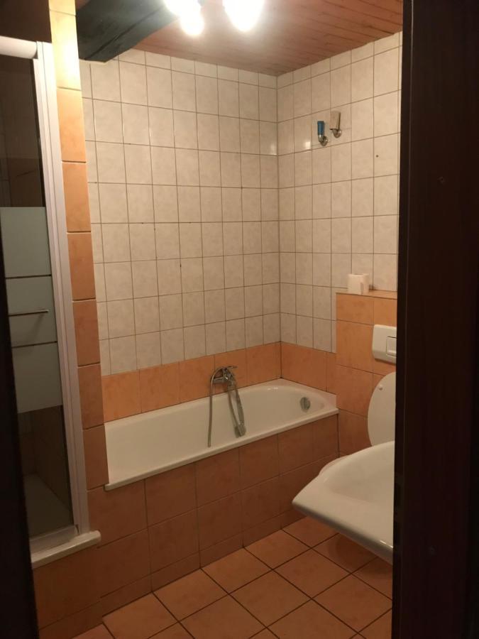 Bs West Apartment Alvesse Ngoại thất bức ảnh